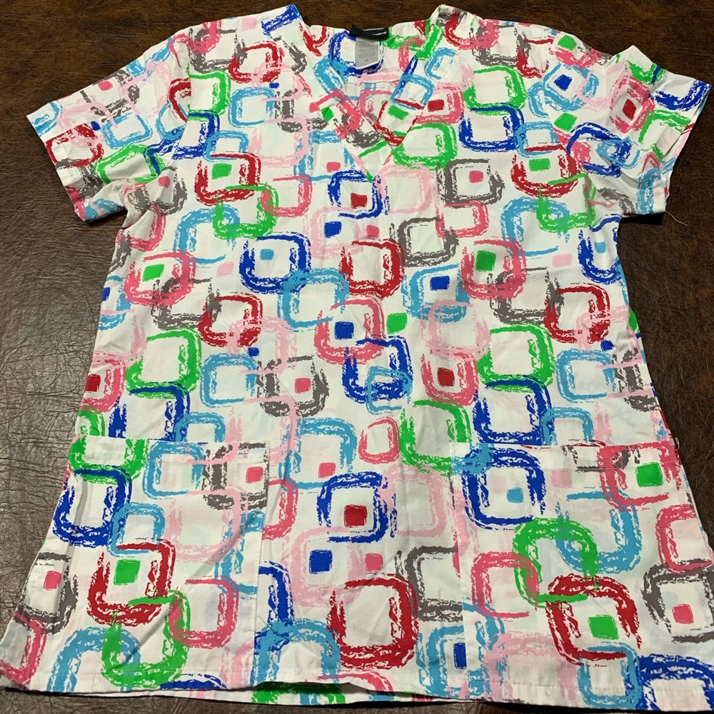 Scrub shirt